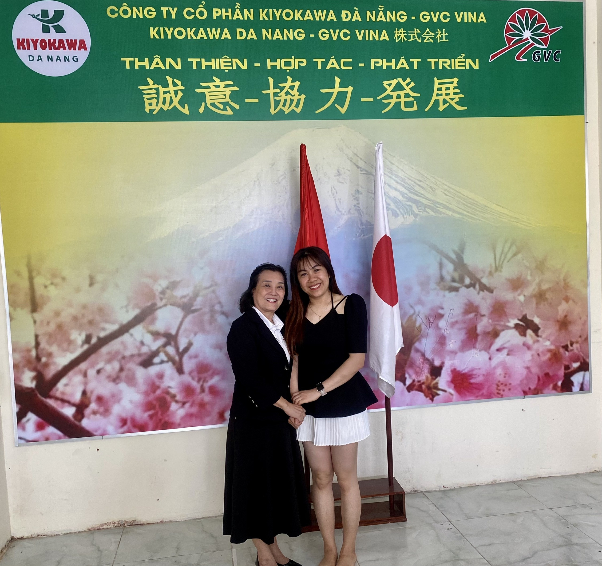 Chào đón các em học viên cũ về thăm trung tâm KIYOKAWA ĐÀ NĂNG