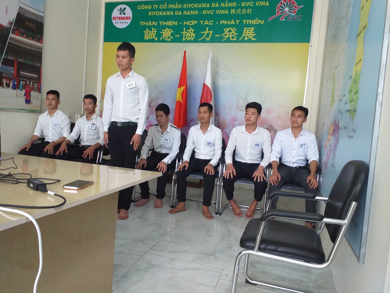 ĐƠN HÀNG TIẾN CỬ  TUYỂN GẤP THÁNG 6 NĂM 2023
