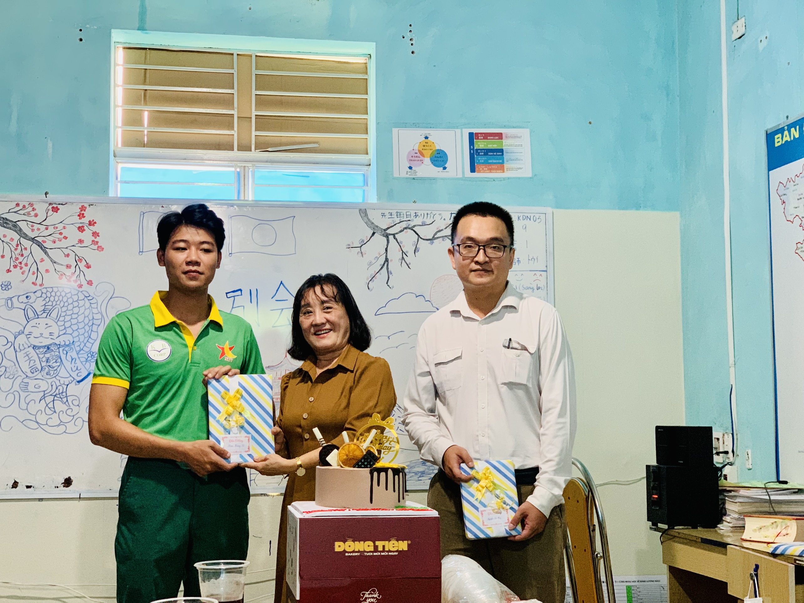 Sinh nhật và chia tay việc làm nhân văn và ý nghĩa của KIYOKAWA ĐÀ NẴNG.